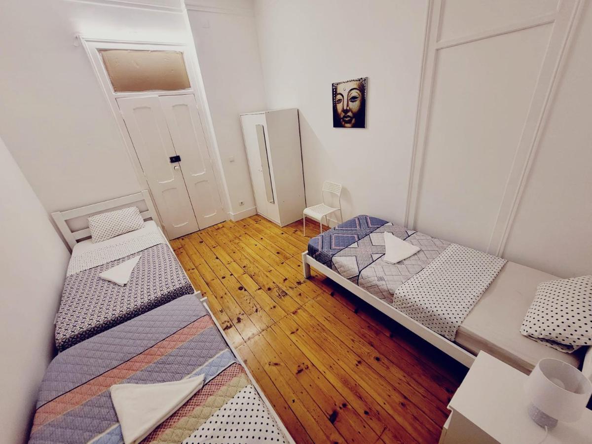Lisbon Gambori Hostel Buitenkant foto